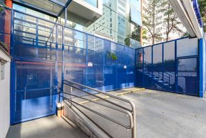 Image 6 - 918658