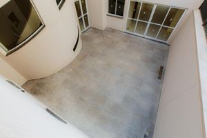 Image 14 - 918658