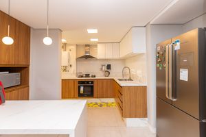 Image 17 - 918662