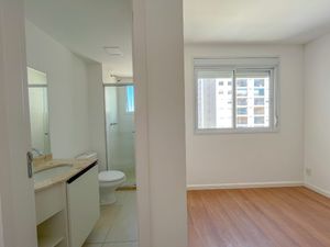 Image 7 - 918663
