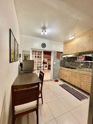 Image 7 - 918666