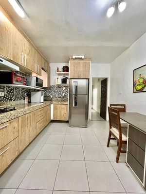Image 6 - 918666