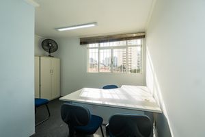 Image 13 - 918667