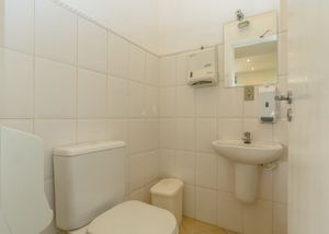 Image 16 - 918667