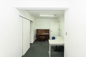 Image 26 - 918667