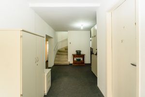 Image 30 - 918667