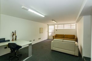 Image 32 - 918667