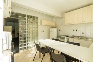 Image 37 - 918667