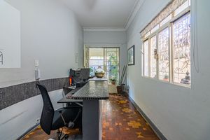 Image 32 - 918668