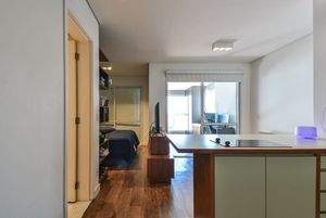 Image 1 - 918671
