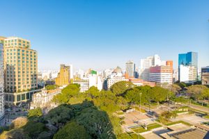 Image 10 - 918673