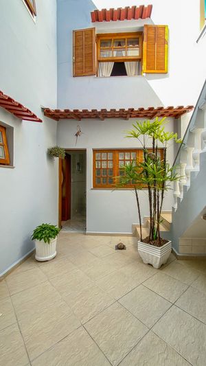 Image 19 - 918677