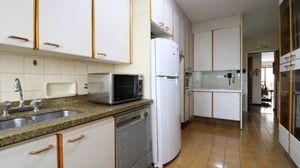 Image 22 - 918678
