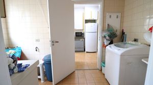 Image 24 - 918678