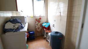 Image 26 - 918678