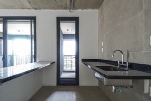 Image 4 - 918686