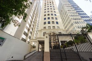 Image 17 - 918687
