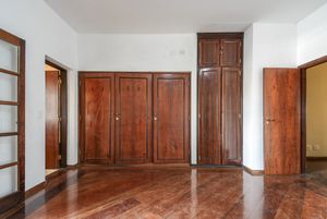 Image 14 - 918690