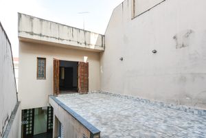 Image 23 - 918690