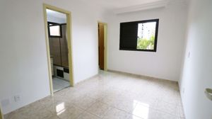 Image 7 - 918691
