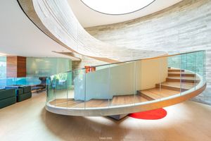 Image 23 - 918692