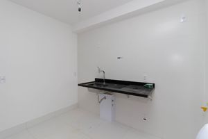 Image 12 - 918697