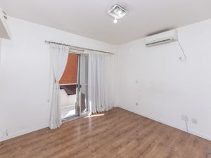 Image 31 - 918706