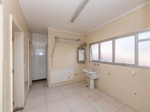 Image 14 - 918706
