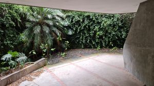 Image 10 - 918721
