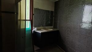 Image 15 - 918721