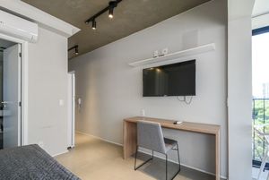 Image 12 - 918725
