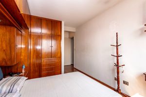 Image 13 - 918728