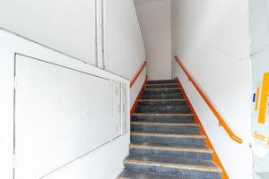 Image 13 - 918732