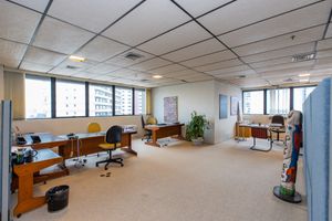 Image 6 - 918733