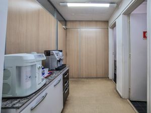 Image 22 - 918734