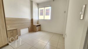 Image 11 - 918739