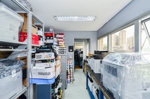 Image 31 - 918740