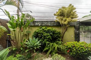 Image 15 - 918741
