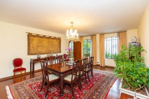 Image 10 - 918742