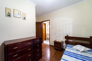 Image 15 - 918755