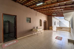 Image 27 - 918755
