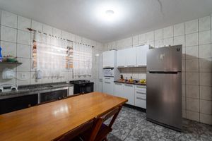 Image 28 - 918755