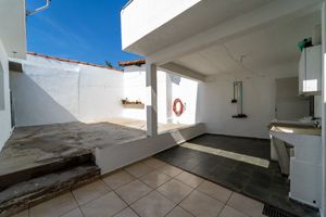 Image 43 - 918755