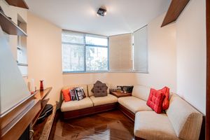 Image 3 - 918758