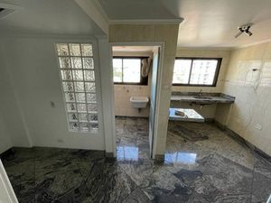 Image 18 - 918765