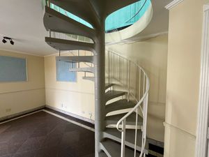 Image 17 - 918765