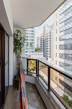 Image 4 - 918770