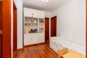 Image 14 - 918770