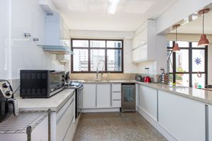 Image 19 - 918770