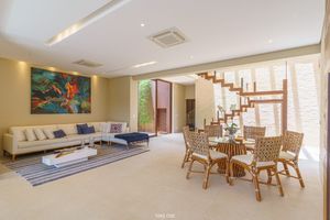 Image 7 - 918777